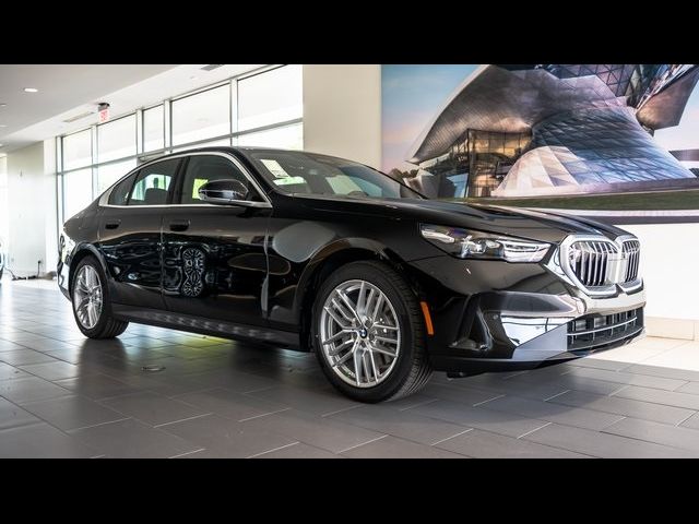 2025 BMW 5 Series 530i xDrive