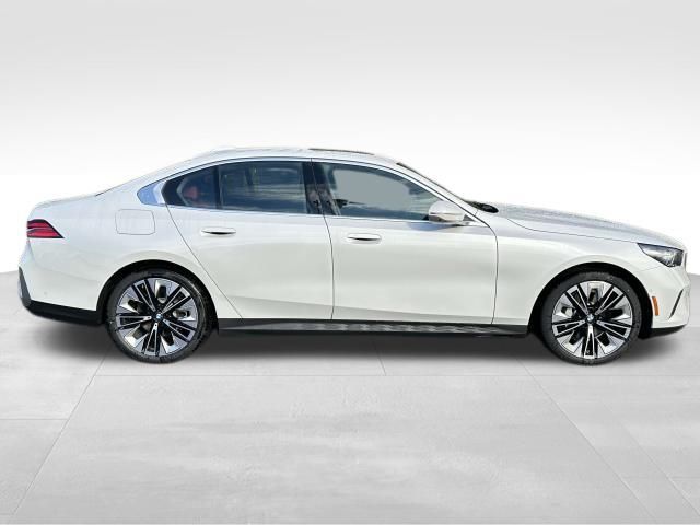 2025 BMW 5 Series 530i xDrive