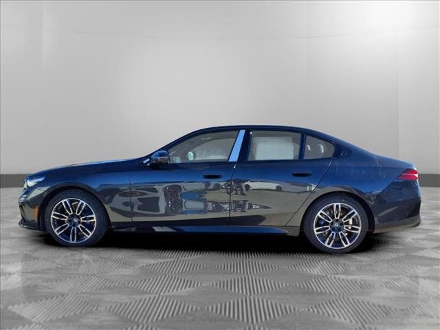 2025 BMW 5 Series 530i xDrive