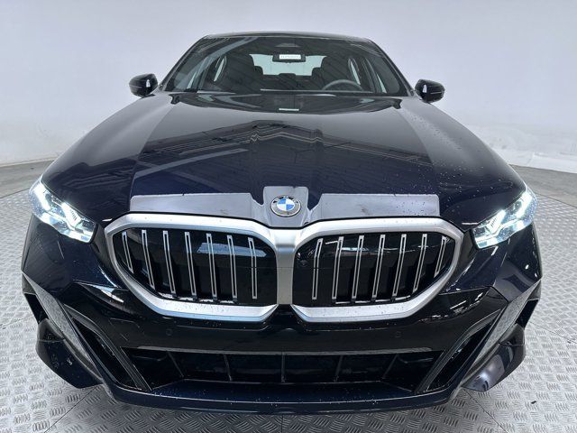 2025 BMW 5 Series 530i xDrive