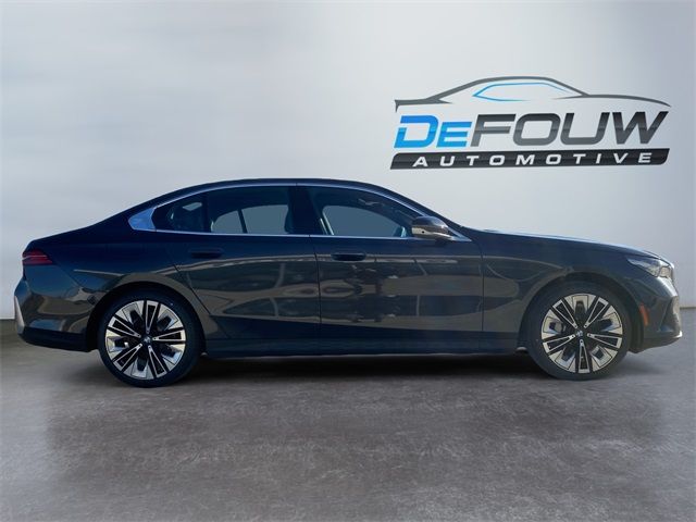 2025 BMW 5 Series 530i xDrive