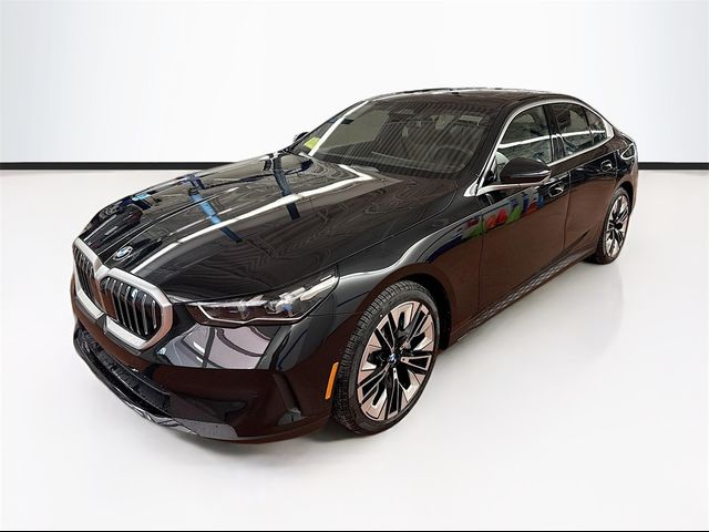 2025 BMW 5 Series 530i xDrive