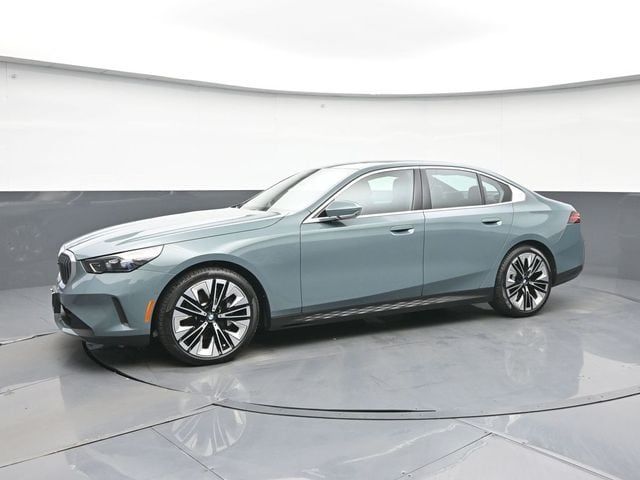 2025 BMW 5 Series 530i xDrive