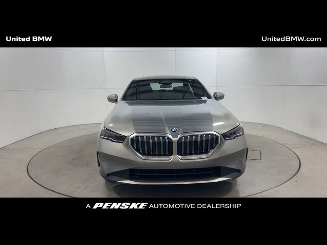 2025 BMW 5 Series 530i xDrive