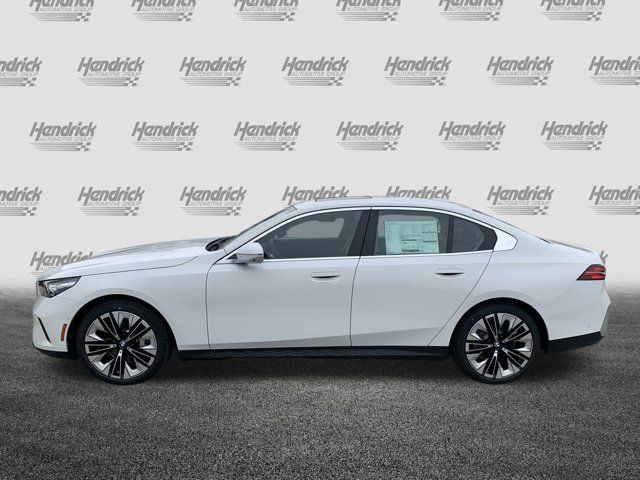 2025 BMW 5 Series 530i xDrive