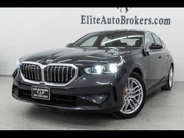 2025 BMW 5 Series 530i xDrive