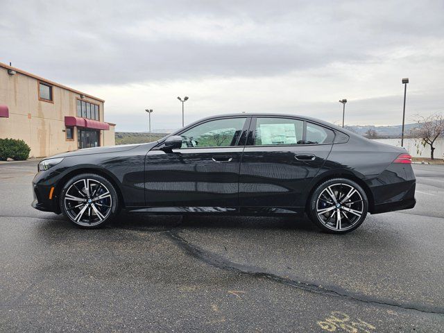 2025 BMW 5 Series 530i xDrive