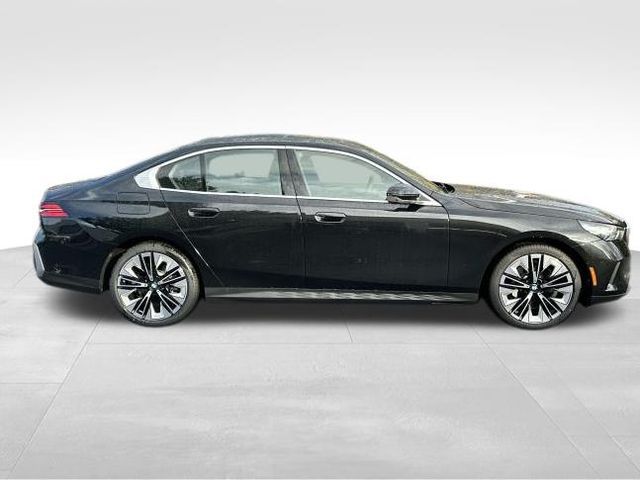 2025 BMW 5 Series 530i xDrive