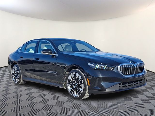 2025 BMW 5 Series 530i xDrive