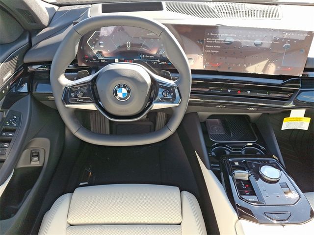 2025 BMW 5 Series 530i xDrive