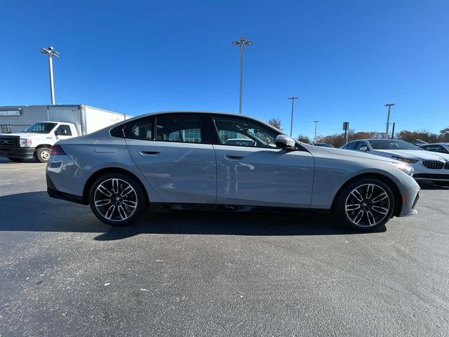 2025 BMW 5 Series 530i xDrive