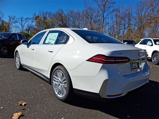 2025 BMW 5 Series 530i xDrive