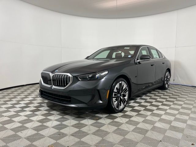 2025 BMW 5 Series 530i xDrive