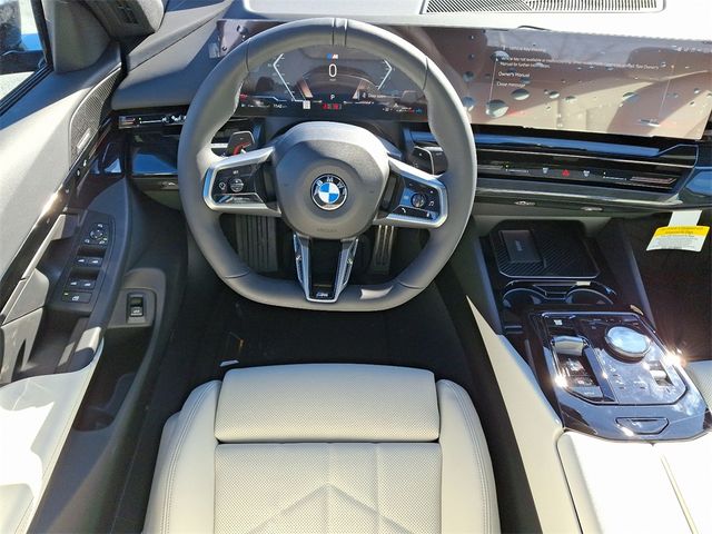 2025 BMW 5 Series 530i xDrive