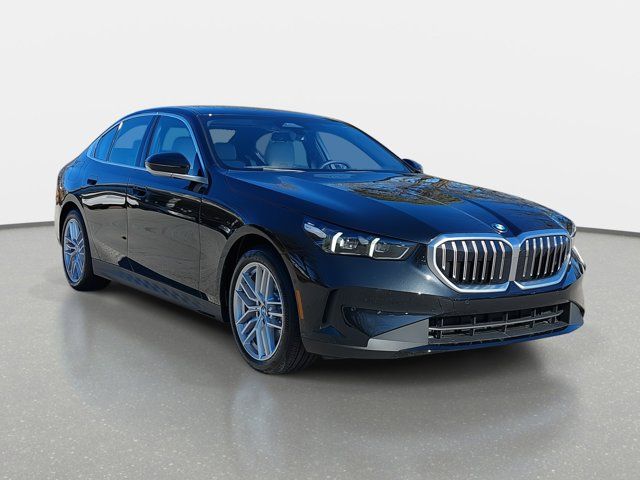 2025 BMW 5 Series 530i xDrive