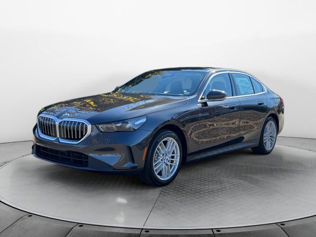 2025 BMW 5 Series 530i xDrive