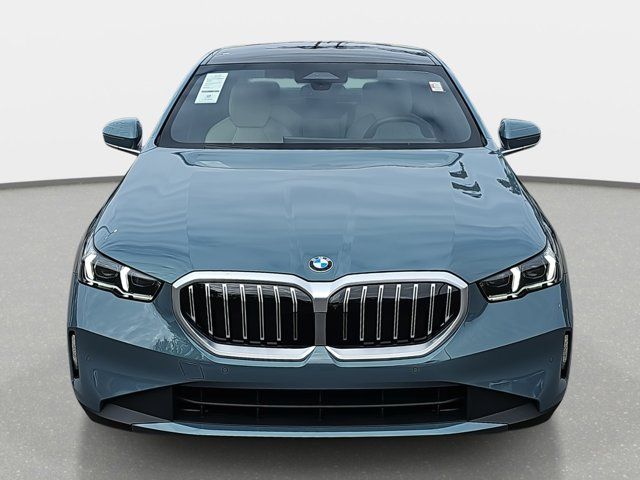 2025 BMW 5 Series 530i xDrive