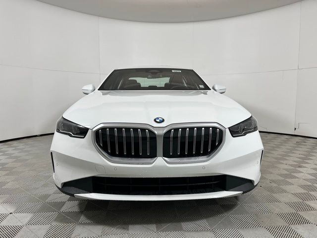 2025 BMW 5 Series 530i xDrive