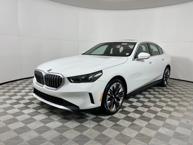 2025 BMW 5 Series 530i xDrive