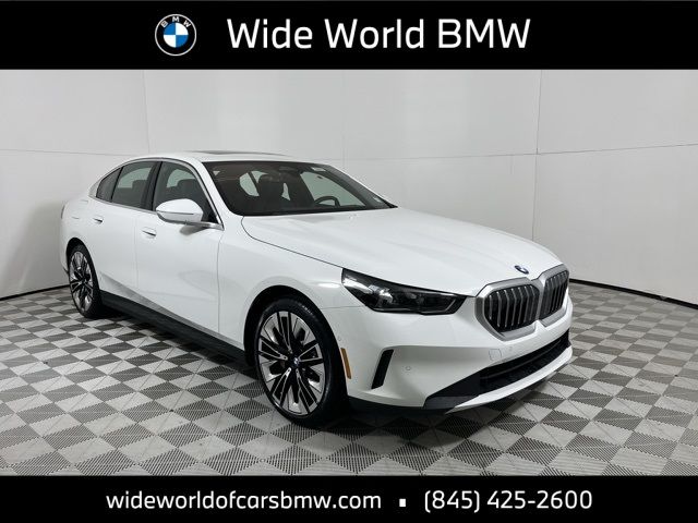 2025 BMW 5 Series 530i xDrive