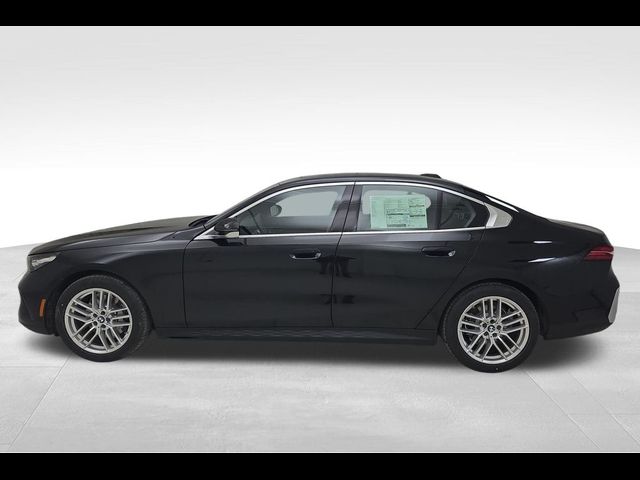 2025 BMW 5 Series 530i xDrive