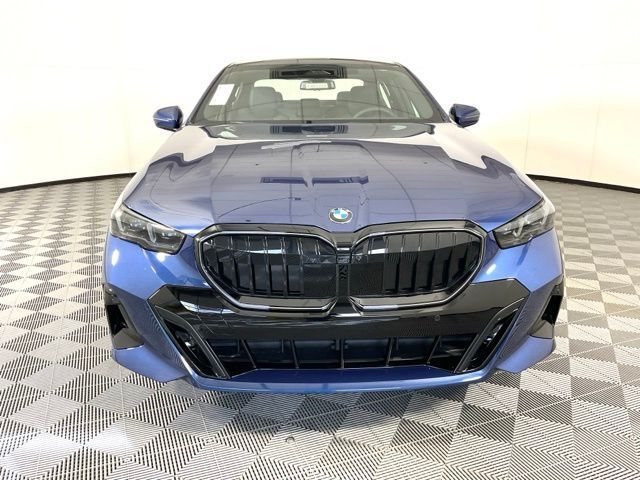 2025 BMW 5 Series 530i xDrive