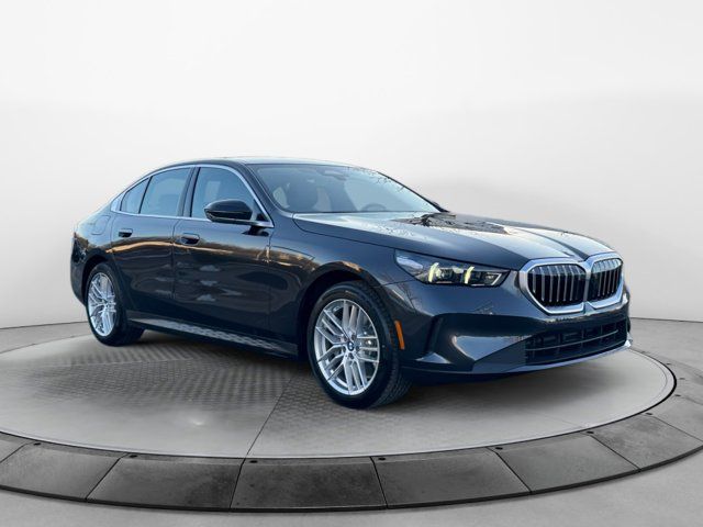 2025 BMW 5 Series 530i xDrive