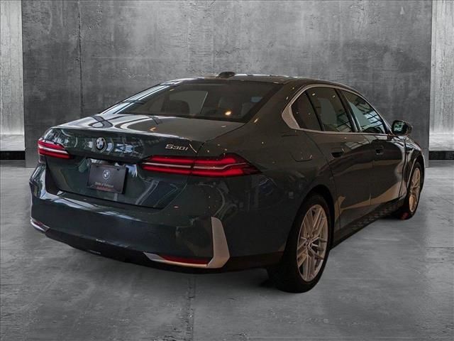 2025 BMW 5 Series 530i xDrive