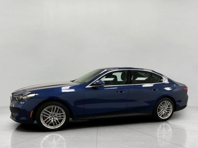 2025 BMW 5 Series 530i xDrive