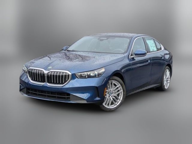 2025 BMW 5 Series 540i xDrive