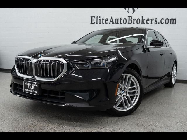 2025 BMW 5 Series 540i xDrive