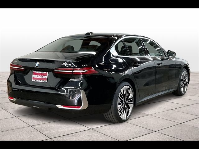 2025 BMW 5 Series 540i xDrive