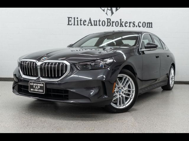 2025 BMW 5 Series 540i xDrive