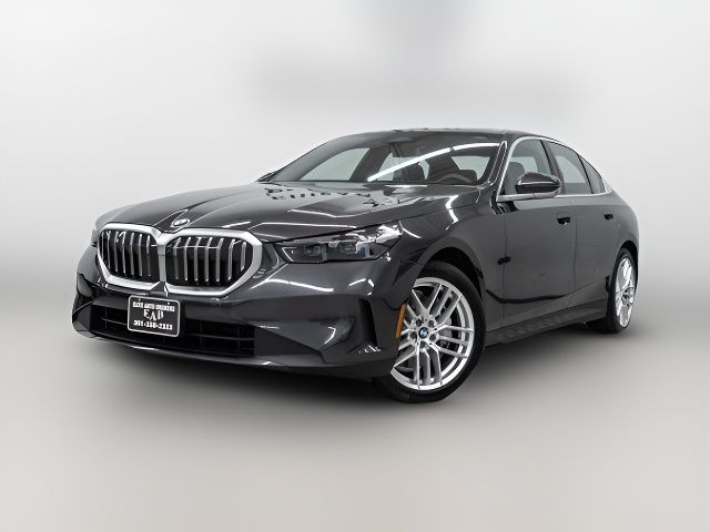 2025 BMW 5 Series 540i xDrive