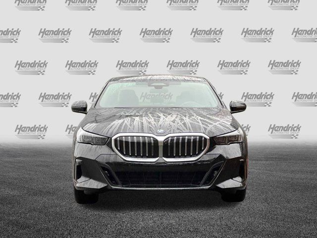 2025 BMW 5 Series 550e xDrive