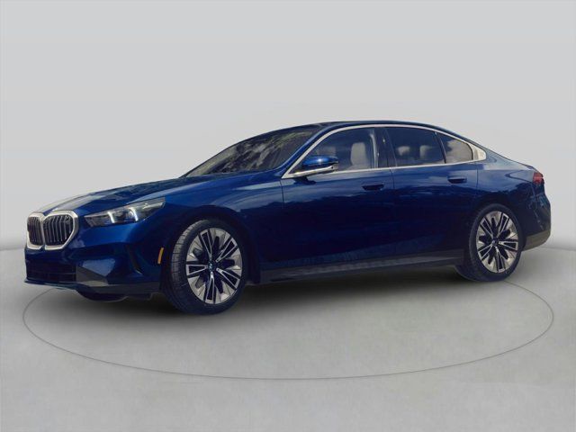 2025 BMW 5 Series 550e xDrive