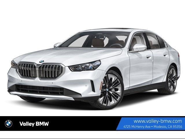 2025 BMW 5 Series 550e xDrive