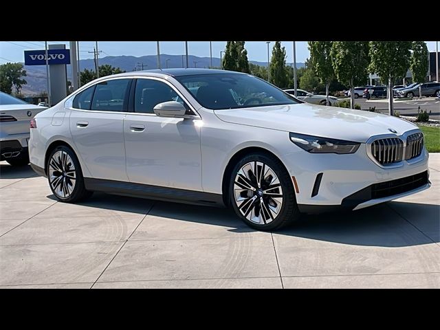 2025 BMW i5 xDrive40