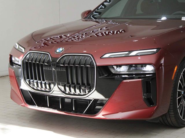 2025 BMW 7 Series 740i