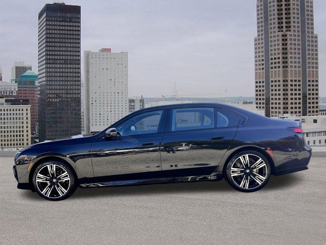 2025 BMW 7 Series 740i