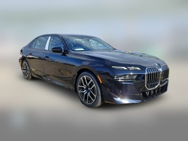 2025 BMW 7 Series 740i xDrive
