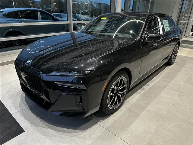 2025 BMW 7 Series 750e xDrive