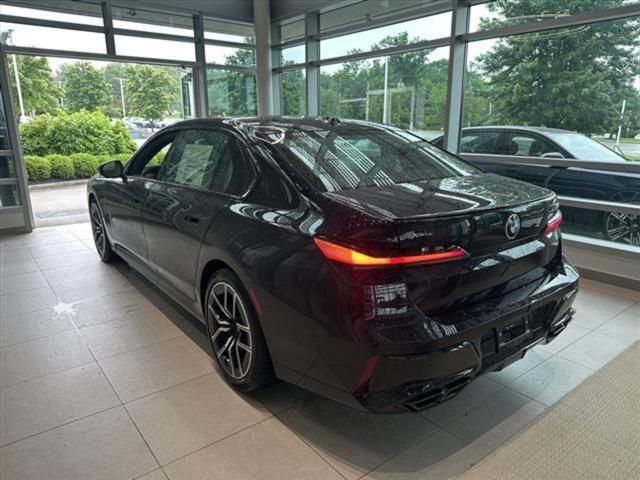 2025 BMW 7 Series 760i xDrive