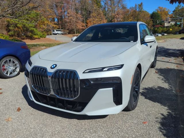 2025 BMW 7 Series 740i xDrive