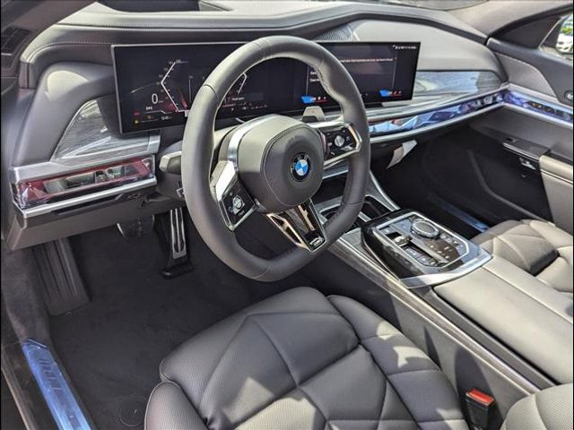 2025 BMW 7 Series 740i