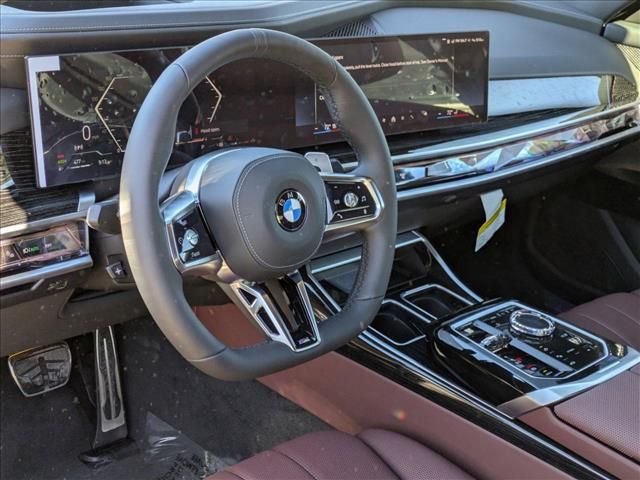 2025 BMW 7 Series 740i