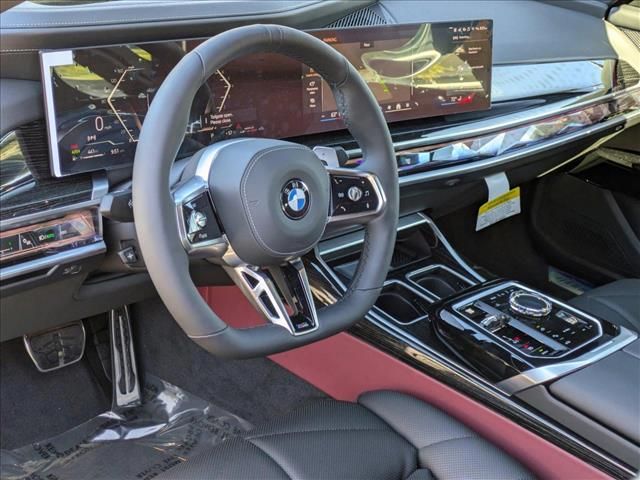 2025 BMW 7 Series 740i