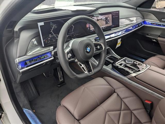 2025 BMW 7 Series 740i