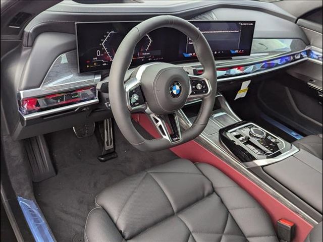 2025 BMW 7 Series 740i