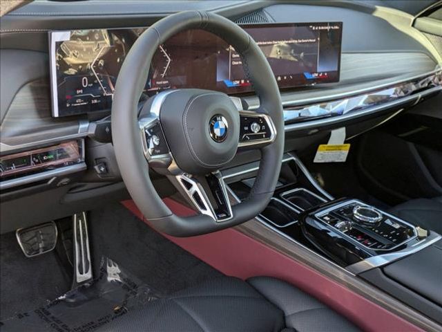 2025 BMW 7 Series 740i